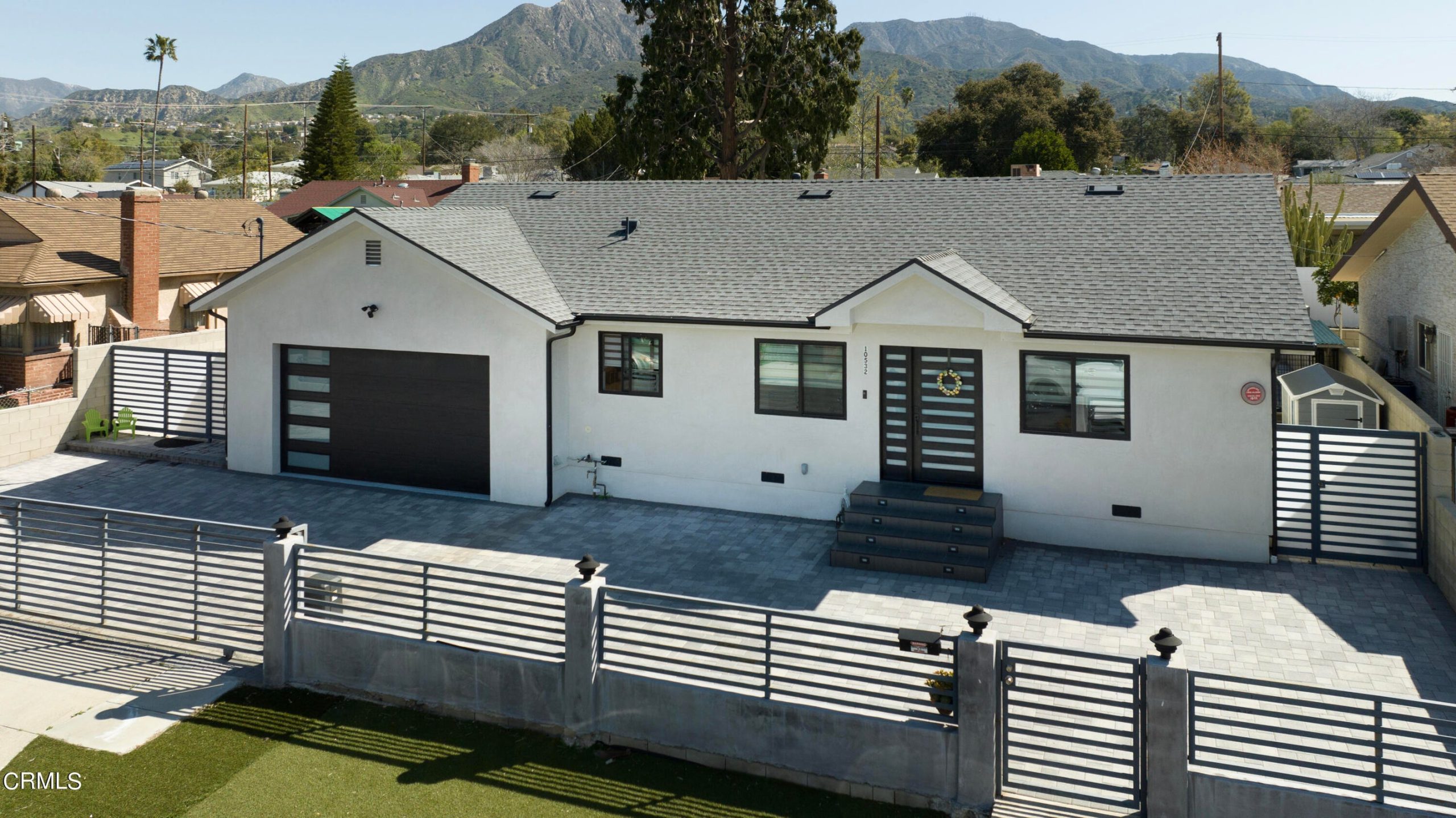 10532 Leolang Avenue property exterior